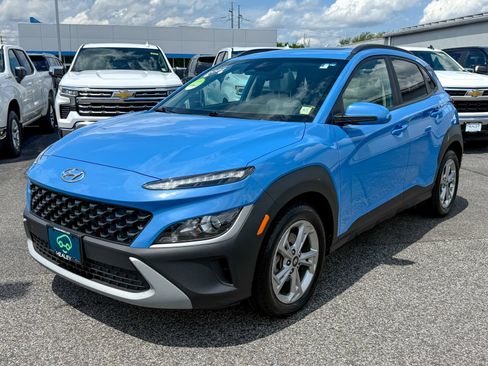Used 2022 Hyundai Kona SEL w/ Convenience Package AWD/4WD image 3
