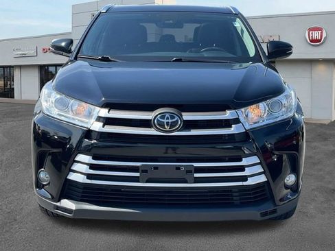 Used 2018 Toyota Highlander XLE w/ Protection Package #3 AWD/4WD image 2