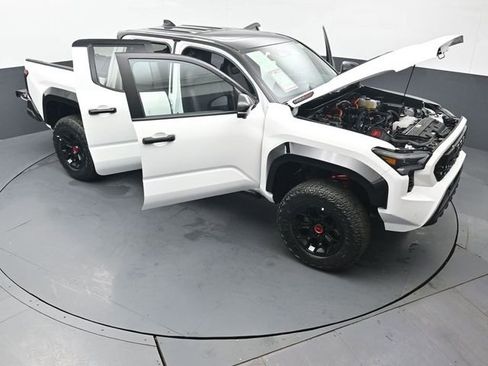 Certified 2025 Toyota Tacoma TRD Pro image 51