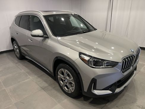 New 2026 BMW X1 xDrive28i w/ Technology Package AWD/4WD image 3