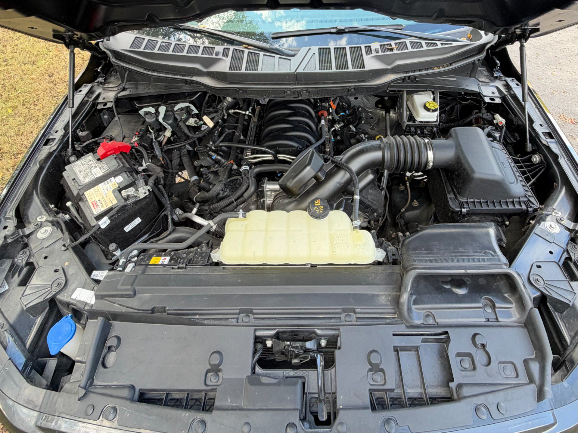 Used 2025 Ford F150 STX w/ Equipment Group 200A AWD/4WD image 38