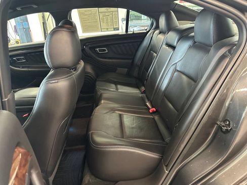 Used 2016 Ford Taurus Limited FWD image 5