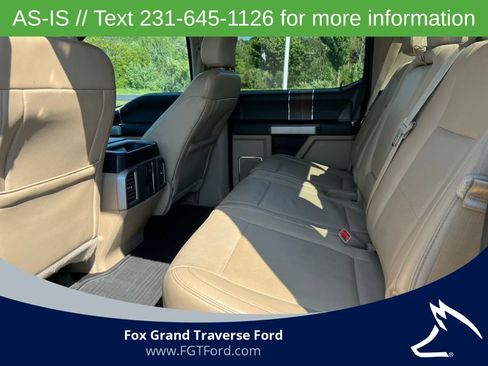 Used 2015 Ford F150 Lariat w/ Equipment Group 502A Luxury AWD/4WD image 5