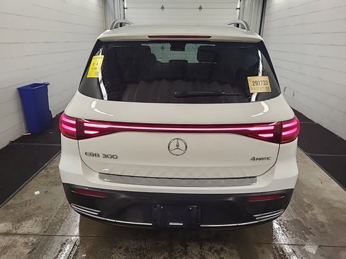 Used 2024 Mercedes-Benz EQB 300 4MATIC image 8