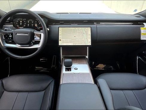 New 2025 Land Rover Range Rover SE AWD/4WD image 5