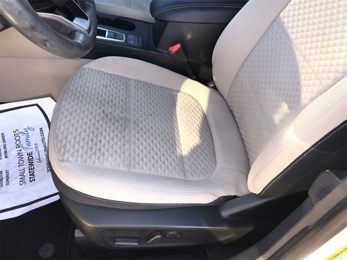 Used 2022 Ford Escape SE w/ Convenience Package image 12