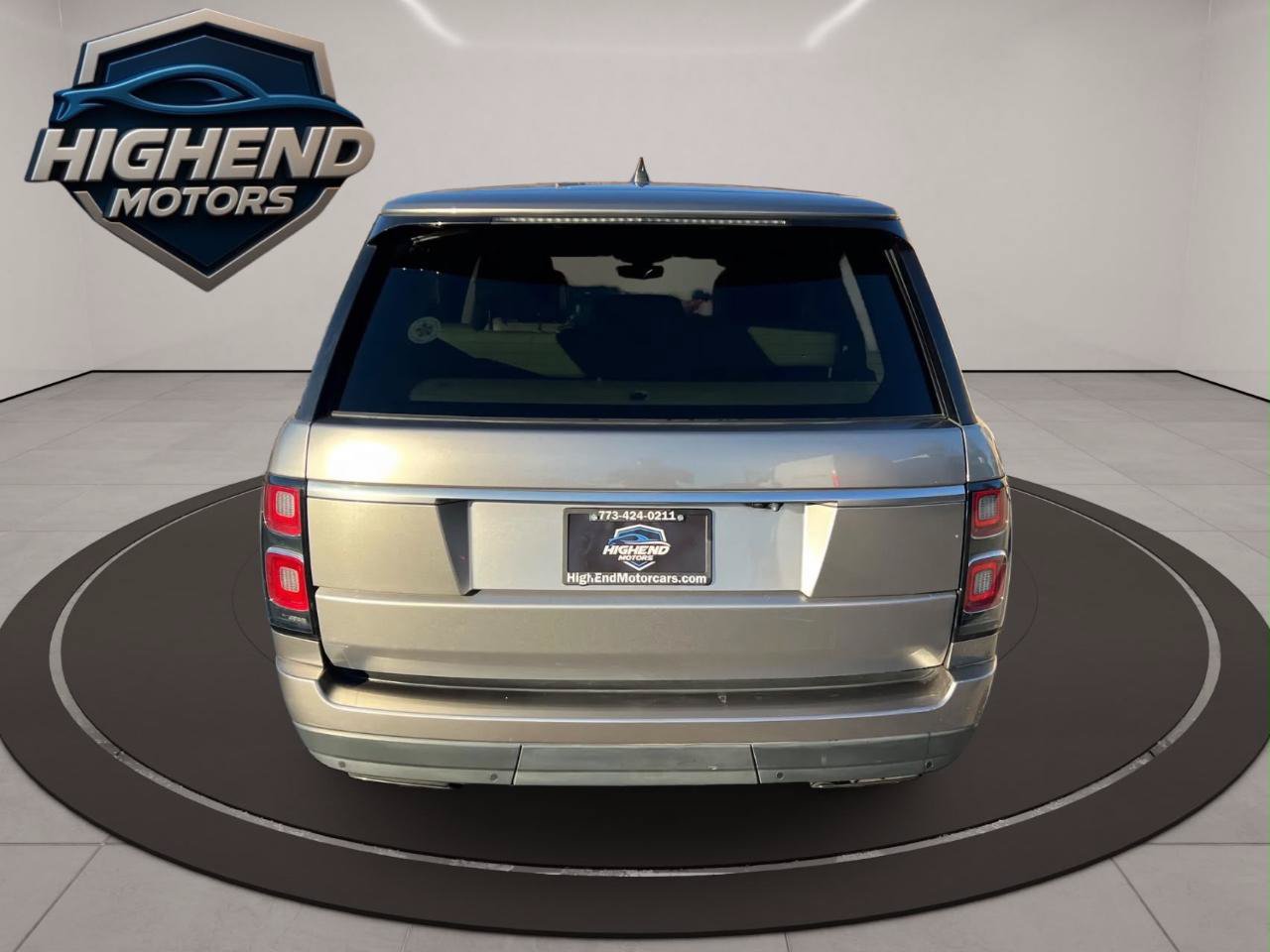 Used 2018 Land Rover Range Rover Supercharged AWD/4WD image 5