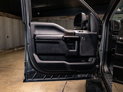 Used 2020 Ford F250 Lariat image 28