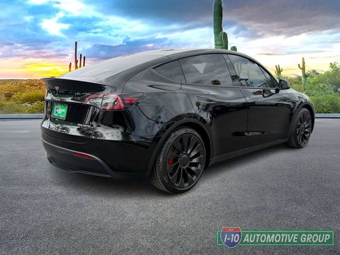 Used 2023 Tesla Model Y Performance AWD/4WD image 5