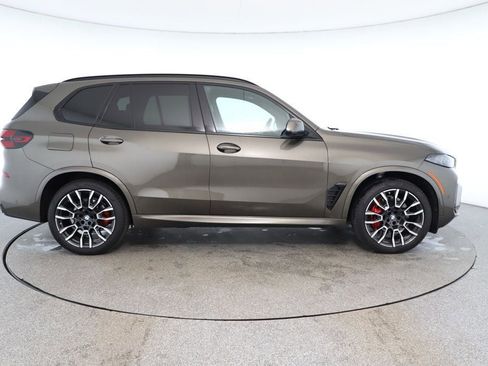 Used 2024 BMW X5 xDrive40i w/ M Sport Package image 6