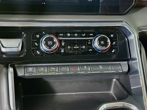 Used 2024 GMC Sierra 3500 Denali Ultimate image 18