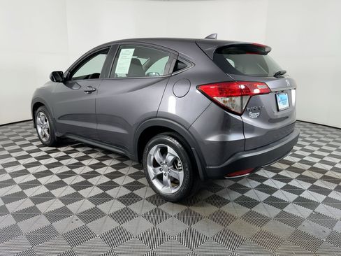 Used 2022 Honda HR-V LX image 2