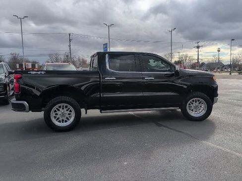 Used 2023 Chevrolet Silverado 1500 LTZ w/ LTZ Premium Package image 19