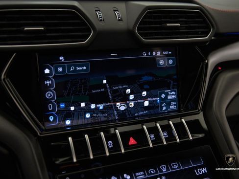 Used 2024 Lamborghini Urus S image 54