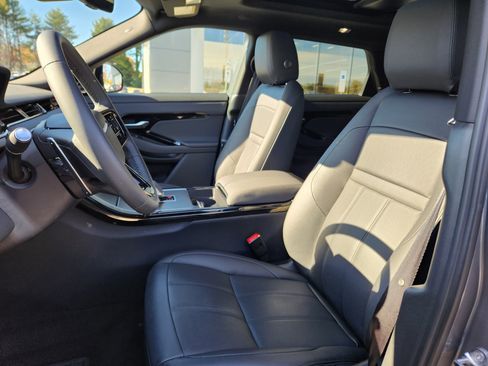 Used 2026 Land Rover Range Rover Evoque S image 10