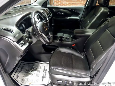 Used 2022 GMC Terrain SLT w/ Tech Package image 13