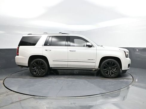 Used 2017 GMC Yukon Denali w/ Open Road Package image 9