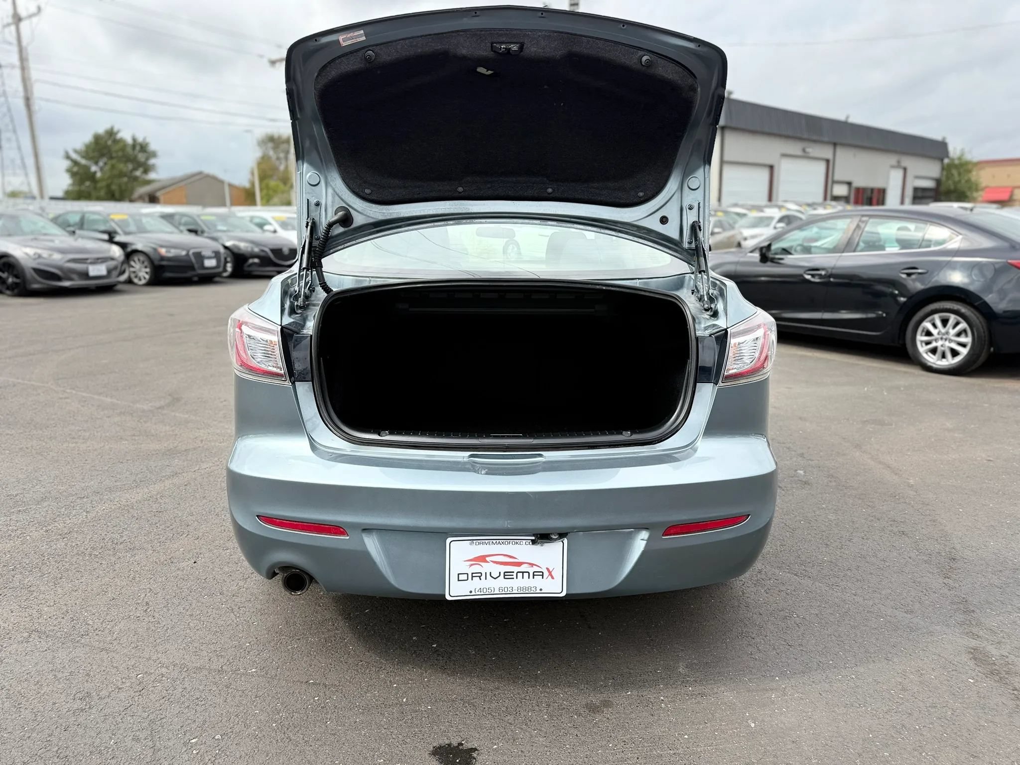 Used 2012 MAZDA MAZDA3 i Touring FWD image 35