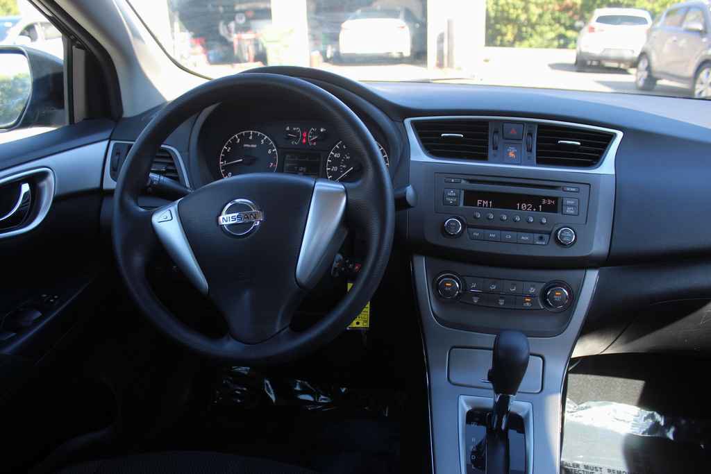 Used 2013 Nissan Sentra S FWD image 25