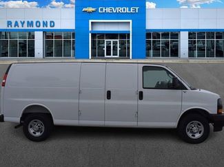 New 2025 Chevrolet Express 2500 Extended w/ Driver Convenience Package video 2