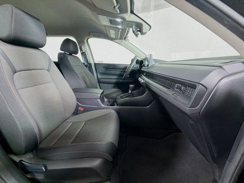 Used 2023 Honda CR-V LX image 32