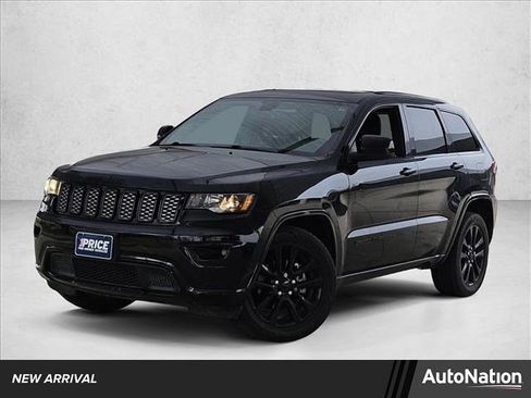 Used 2018 Jeep Grand Cherokee Altitude image 1