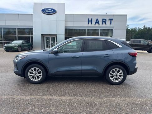 Used 2023 Ford Escape Active w/ Tech Pack #2 AWD/4WD image 6