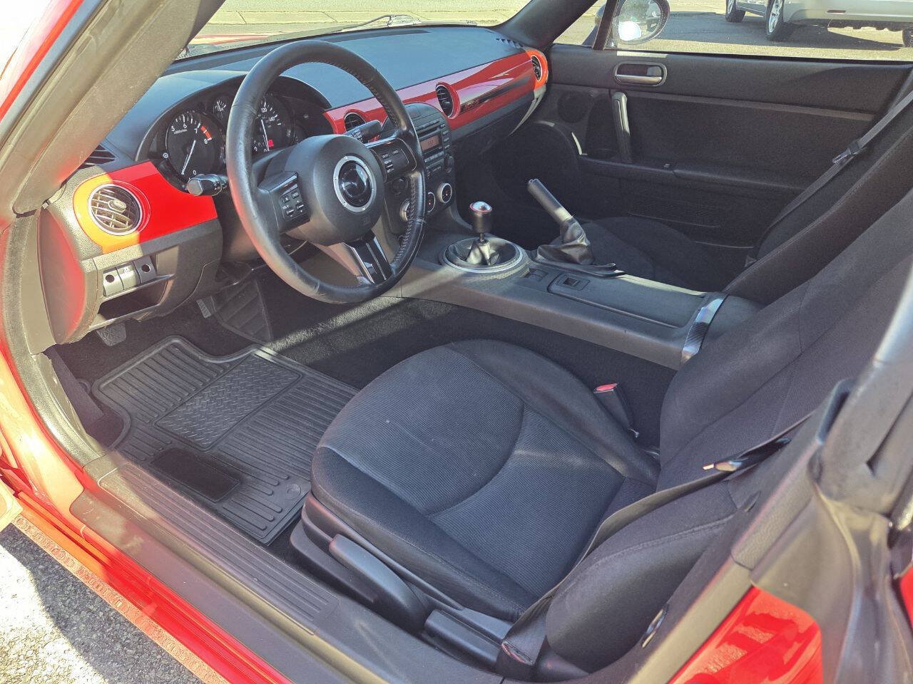 Used 2014 MAZDA MX-5 Miata Club RWD image 10