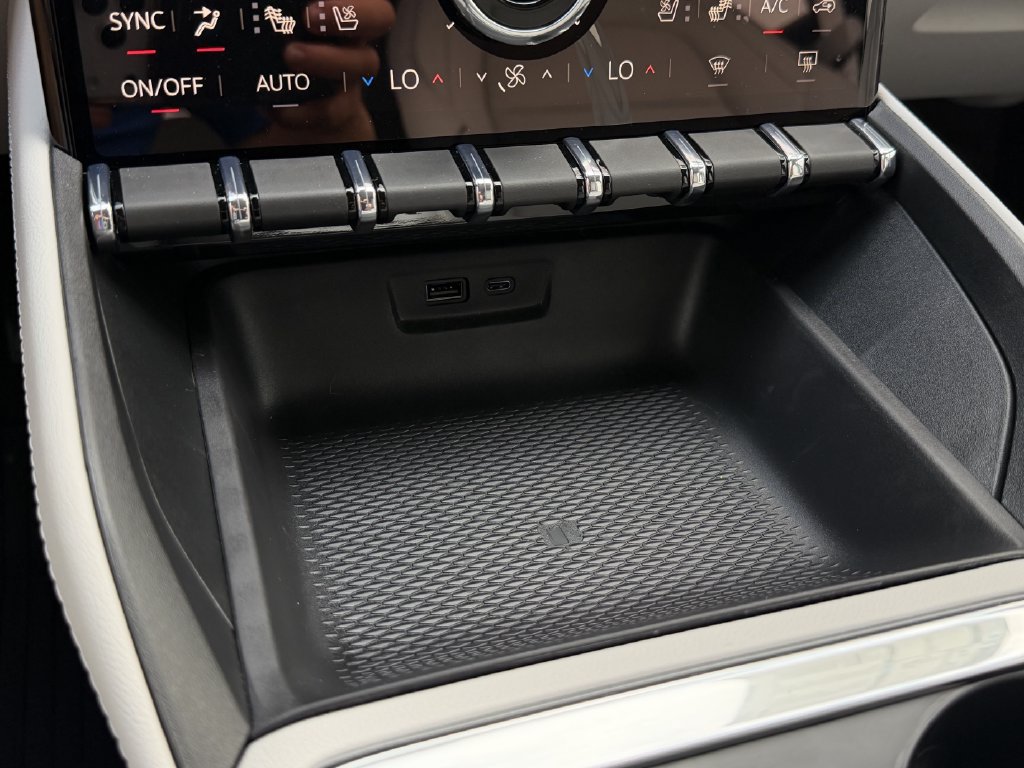 New 2027 GMC Terrain Denali w/ LPO, Floor Liner Package AWD/4WD image 18