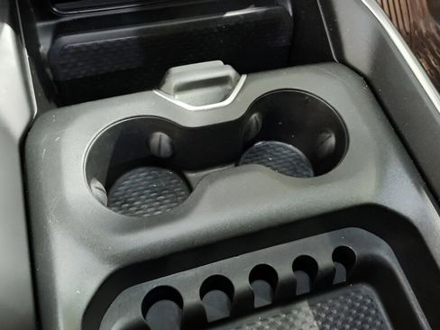 Used 2021 RAM 1500 Big Horn image 10