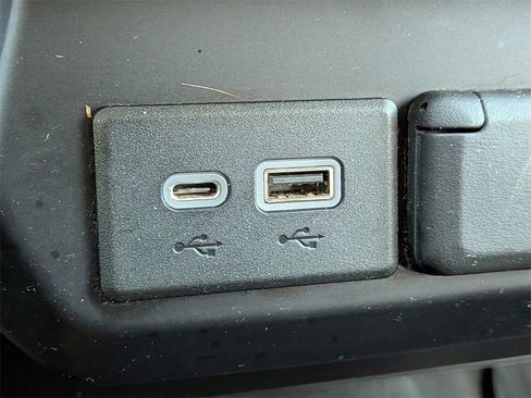 Used 2019 Chevrolet Silverado 1500 RST w/ All-Star Edition image 21