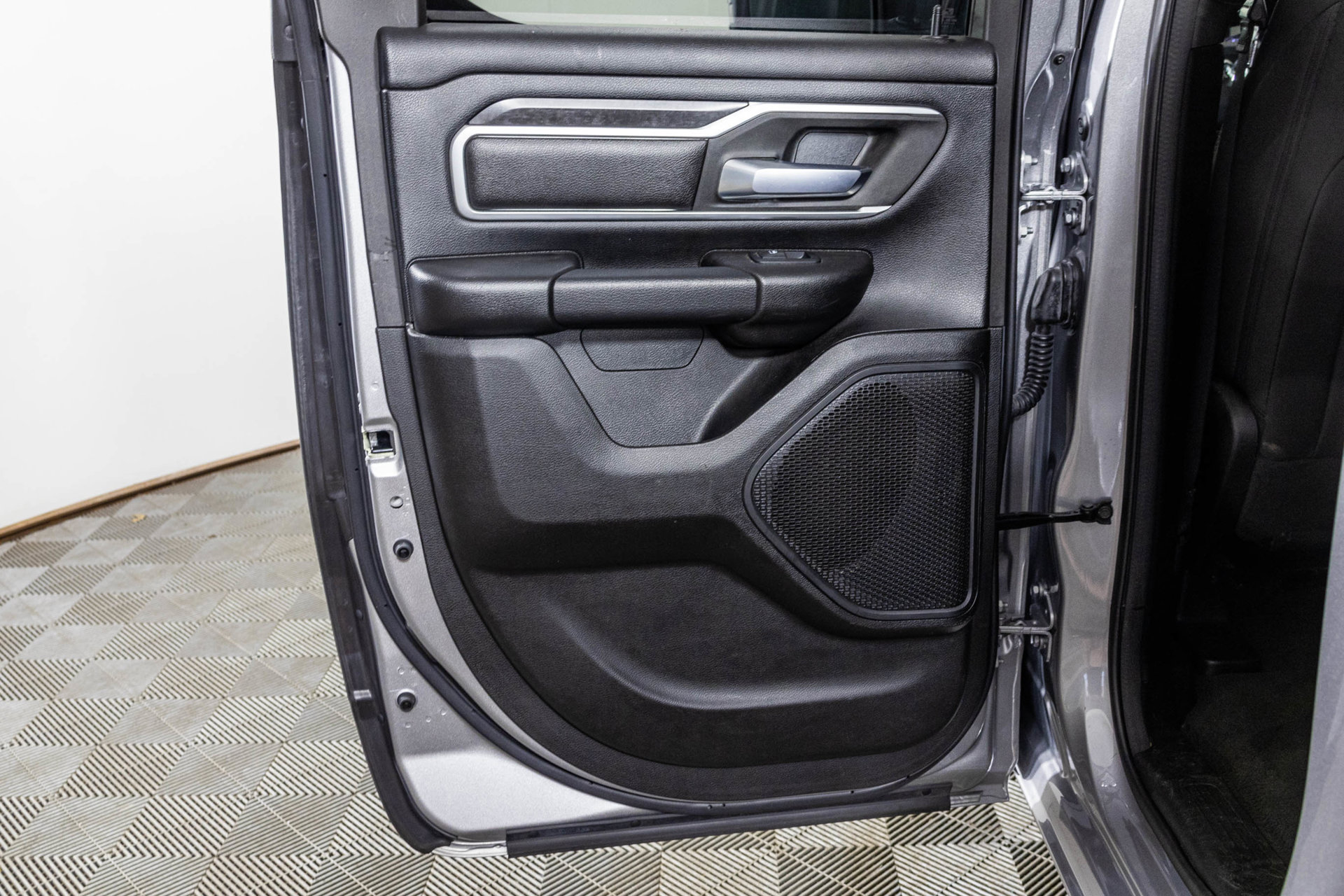 Used 2022 RAM 1500 Big Horn AWD/4WD image 42