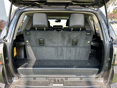 Used 2020 Toyota 4Runner SR5 Premium w/ Moonroof Package image 30