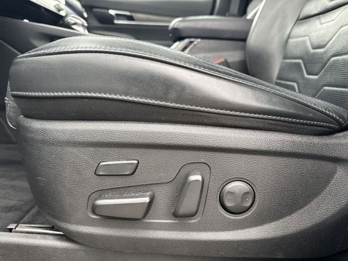 Used 2021 Kia Telluride SX w/ SX Prestige Package image 12