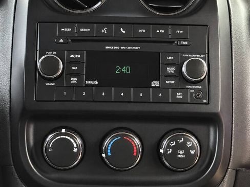 Used 2016 Jeep Patriot Sport FWD image 8
