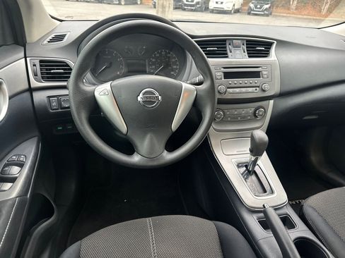 Used 2014 Nissan Sentra S image 22