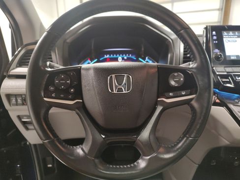 Used 2024 Honda Odyssey Touring image 4