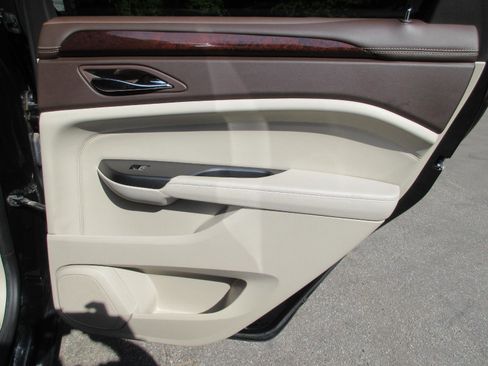 Used 2016 Cadillac SRX Luxury w/ Driver Awareness Package FWD image 23