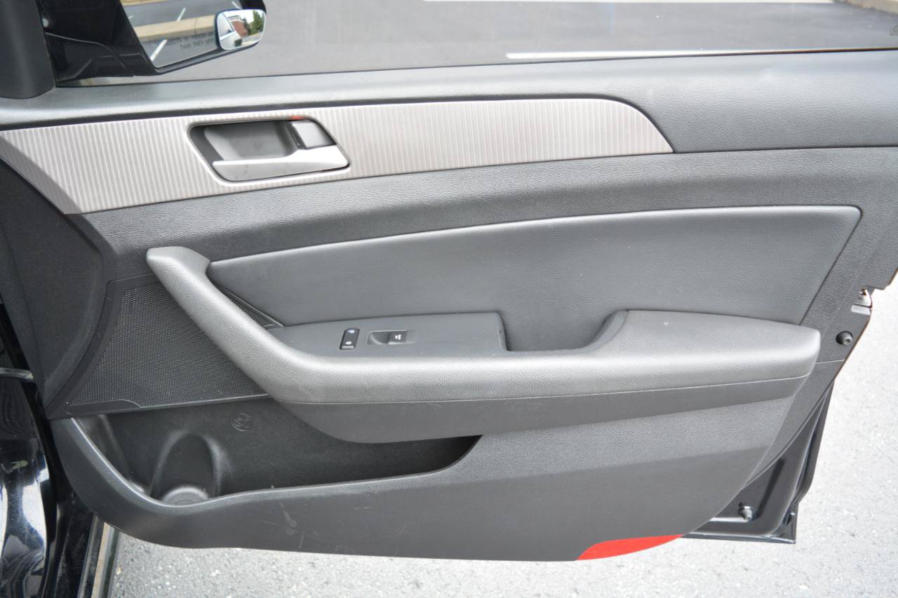 Used 2018 Hyundai Sonata Sport FWD image 16