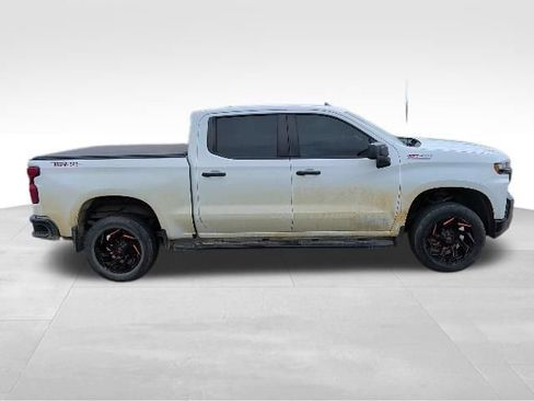 Used 2020 Chevrolet Silverado 1500 LT Trail Boss AWD/4WD image 2