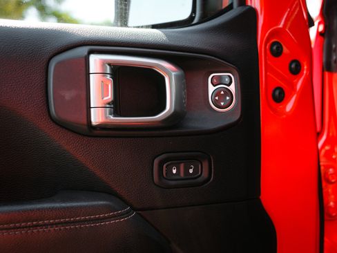 Used 2019 Jeep Wrangler Unlimited Rubicon image 15