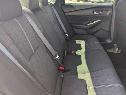 Used 2023 Honda Accord Sport image 12