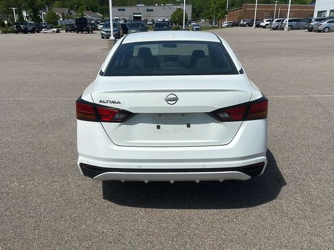 Used 2025 Nissan Altima 2.5 S FWD image 4