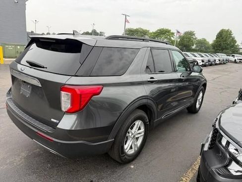 Used 2020 Ford Explorer XLT w/ Equipment Group 202A AWD/4WD image 3