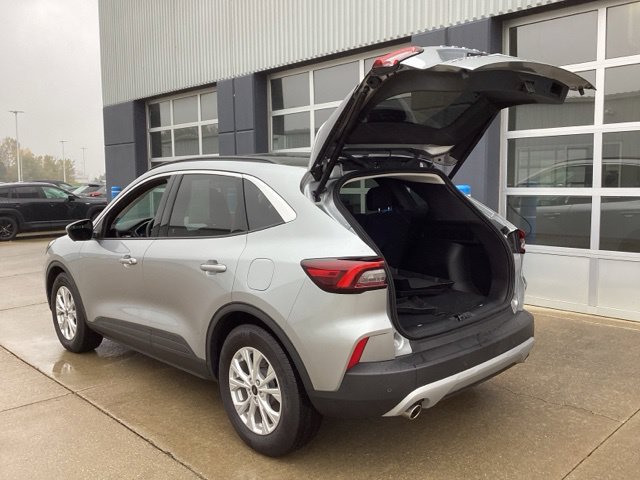 Used 2023 Ford Escape Active w/ Tech Pack #2 FWD image 12