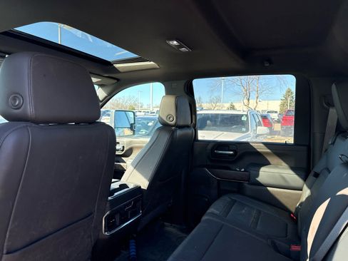 Used 2021 GMC Sierra 3500 Denali w/ Denali Ultimate Package image 6