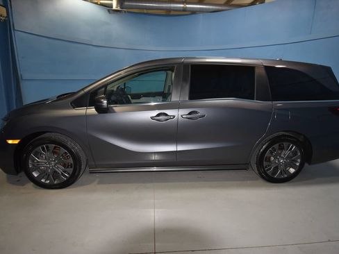 Used 2025 Honda Odyssey Touring image 30