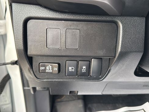 Used 2023 Toyota Tacoma SR5 w/ Technology Package AWD/4WD image 13