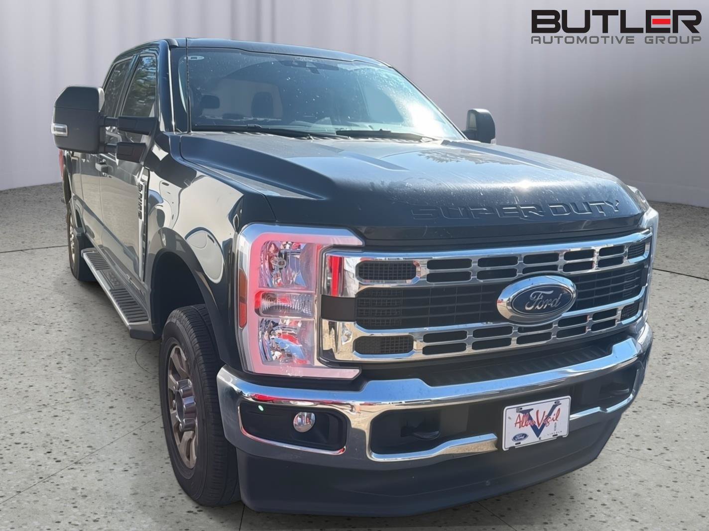 Used 2024 Ford F250 XLT AWD/4WD image 2