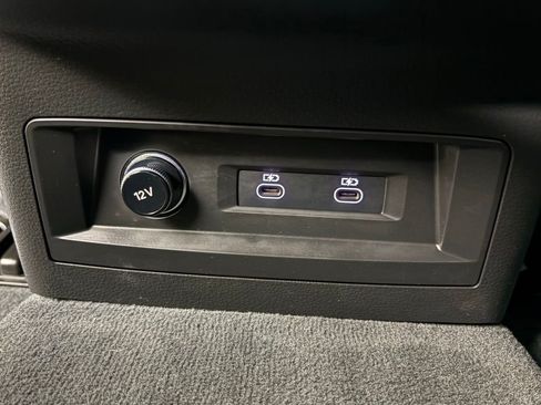 Used 2023 Audi Q8 Premium AWD/4WD image 35
